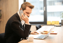 Rekabetin İçinde Kaybolmamak İçin Uygulanması Gereken Ticari Taktikler Günümüz iş dünyasında ayakta kalmak, geçmişe oranla çok daha fazla dikkat ve strateji gerektiriyor. Hemen her sektörde sayısız oyuncunun olduğu, dijitalleşmenin hızla arttığı ve tüketici davranışlarının sürekli değiştiği bir ortamda, rekabetin içinde kaybolmamak adeta bir sanata dönüştü. Bu nedenle, işletmelerin sadece ürün veya hizmet üretmesi değil; aynı zamanda sürdürülebilir ve akıllı stratejiler geliştirmesi gerekiyor. konulu bir görsel.